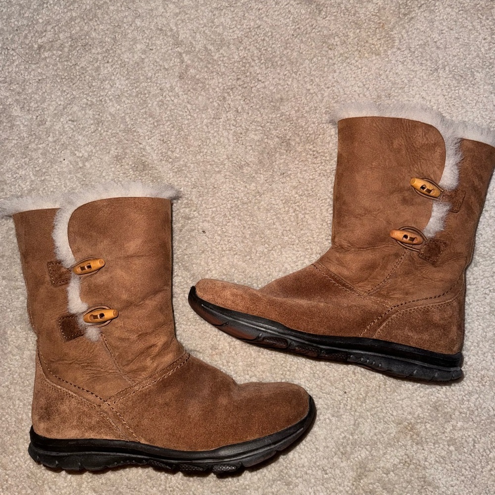 Tan Lite Abeo boots